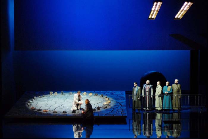 Tannhäuser
und der Sängerkrieg auf Wartburg

Regie: Guy Montavon
Bühne: Edoardo Sanchi
Kostüme: Amélie Haas

Oper Erfurt
Premiere am 10. März 2007